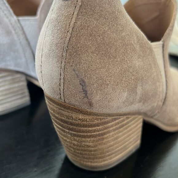 Marc Fisher LTD Dalar Tan Genuine Suede Leather Chelsea Bootie Pointed Toe Sz 6M - Picture 7 of 12